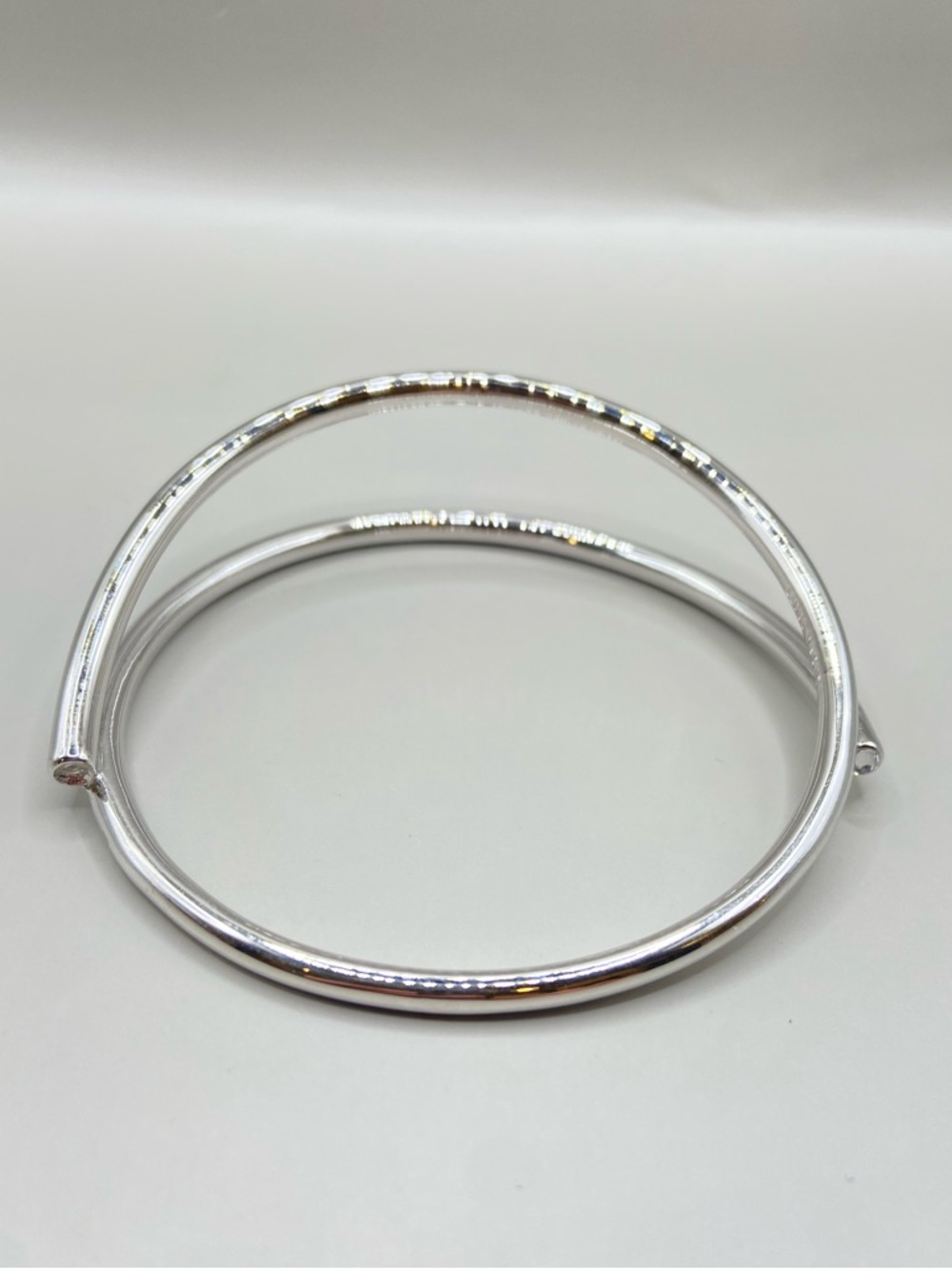 Kendra Scott Myles Bangle Bracelet - Picture 5 of 6